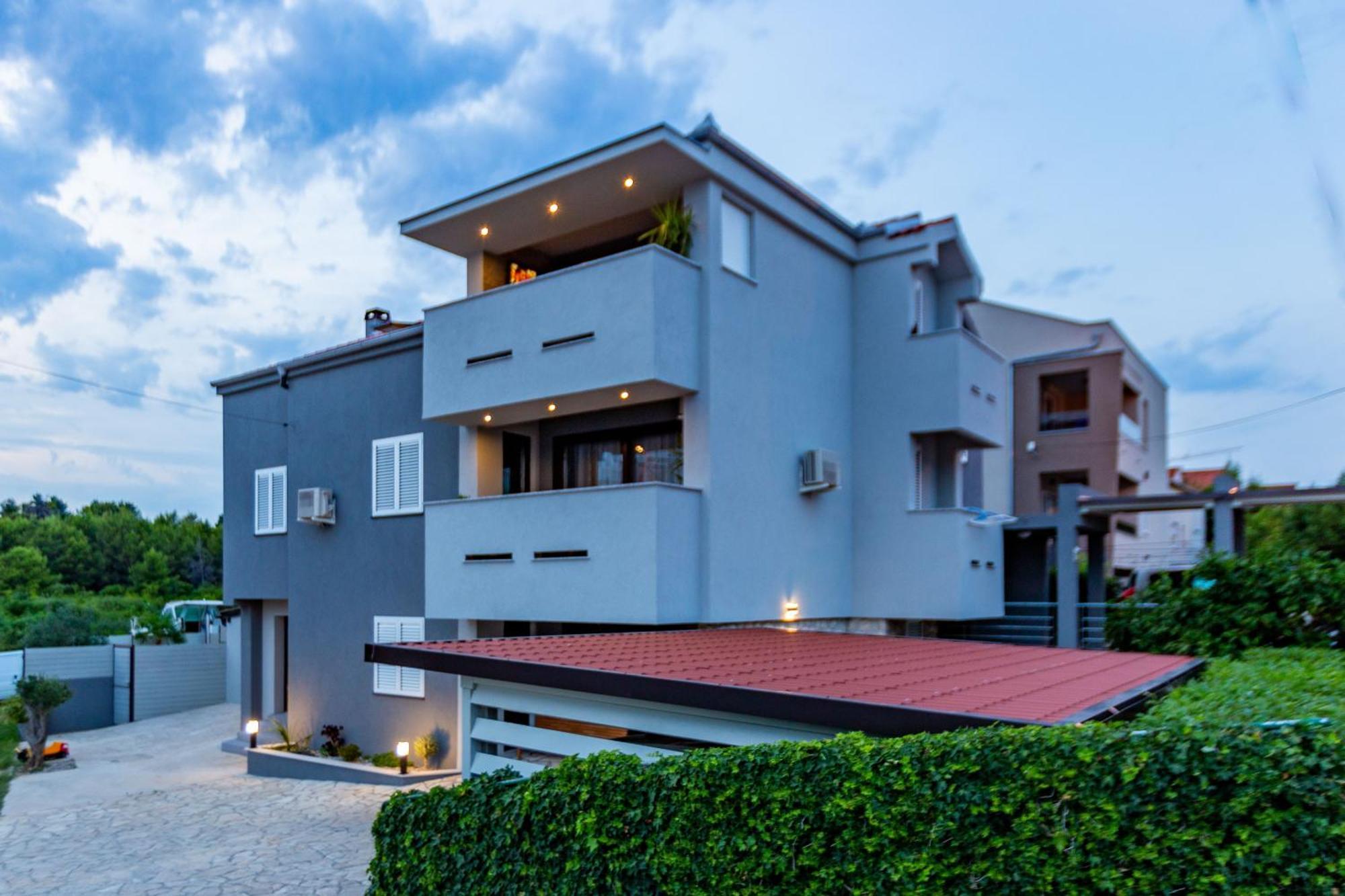 Katina Apartment With Private Pool Zadar Exterior photo