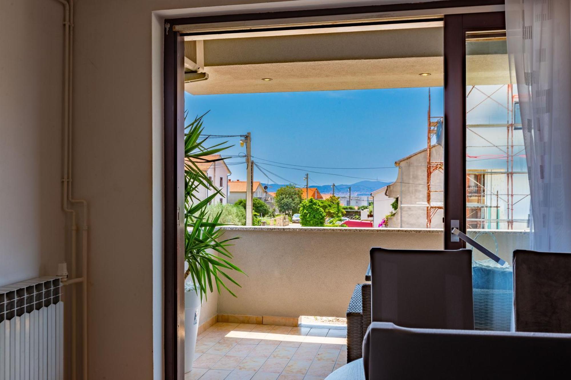 Katina Apartment With Private Pool Zadar Exterior photo