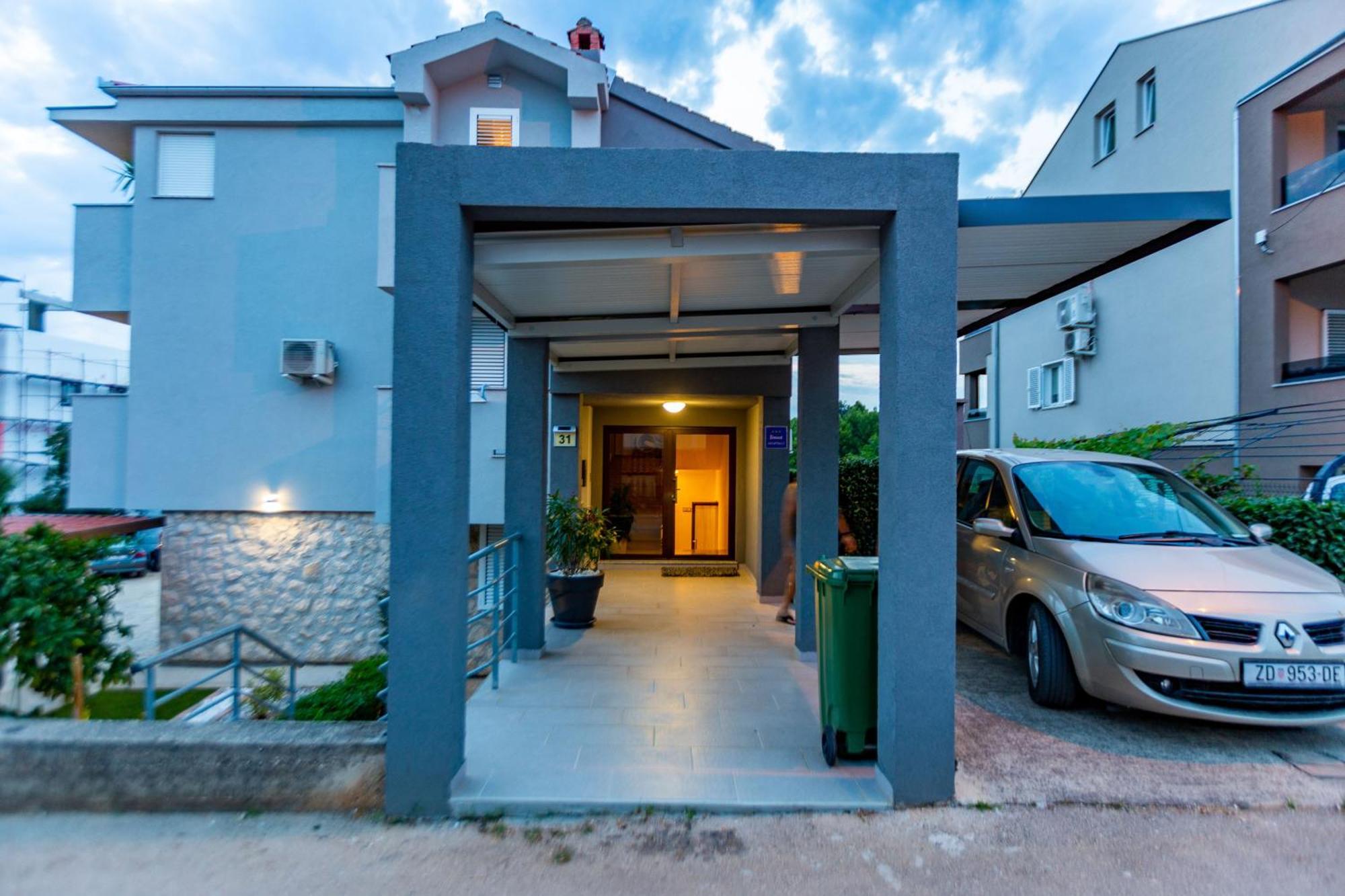 Katina Apartment With Private Pool Zadar Exterior photo