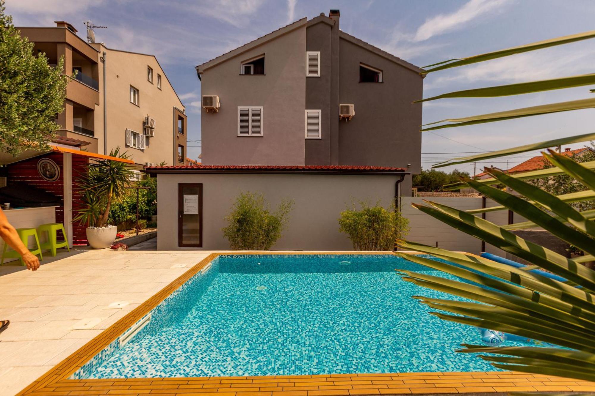 Katina Apartment With Private Pool Zadar Exterior photo
